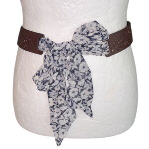 LN Coldwater Creek Brown Laser Cut Leathe Silk Blue Floral Tie Wide Belt  L / XL
